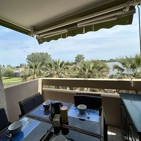 Appt 2p 6 Pers Avec Piscine Et Parking A Port Camargue - Fr-1-250-288 *