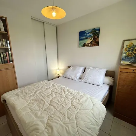 Appt 2p 6 Pers Avec Piscine Et Parking A Port Camargue - Fr-1-250-288 Apartman *