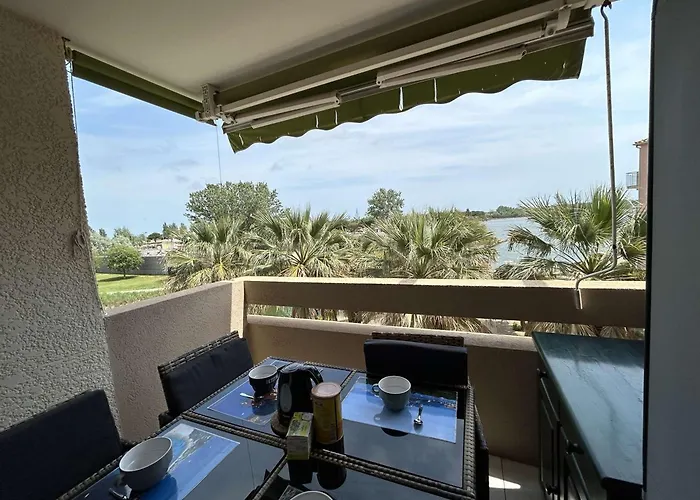 Appt 2p 6 Pers Avec Piscine Et Parking A Port Camargue - Fr-1-250-288 *